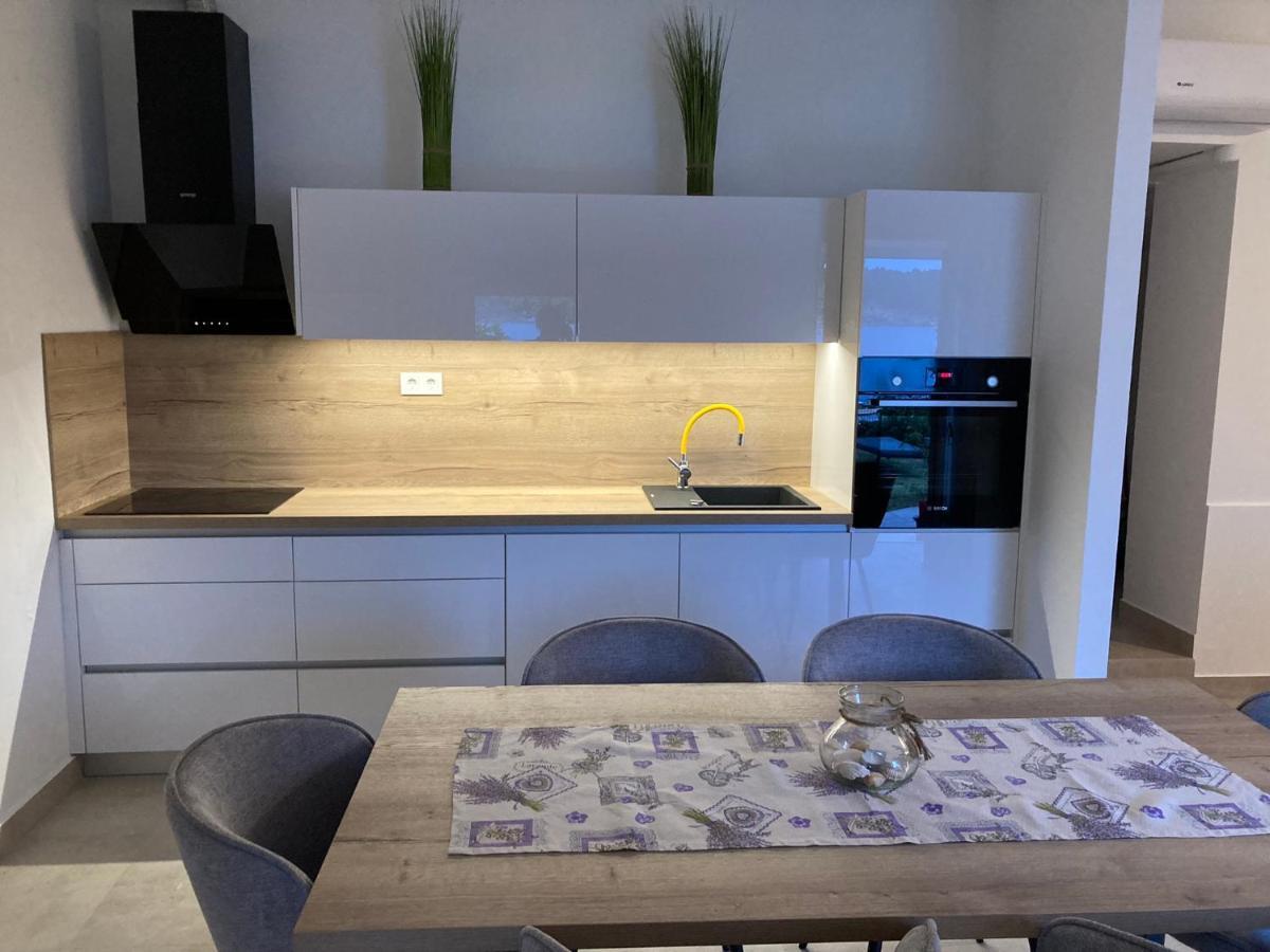 Barbat na Rabu House Ema 빌라 외부 사진