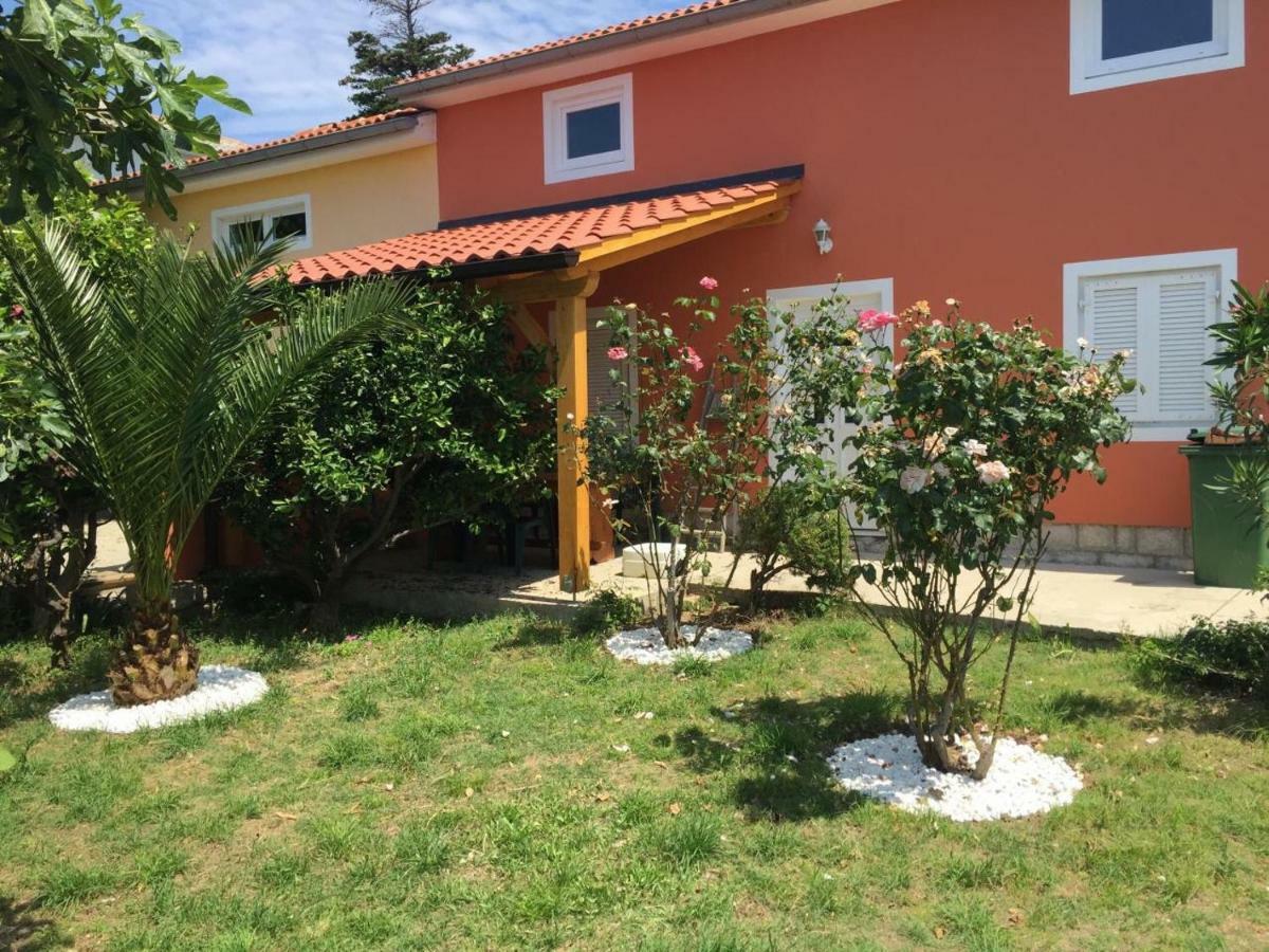 Barbat na Rabu House Ema 빌라 외부 사진
